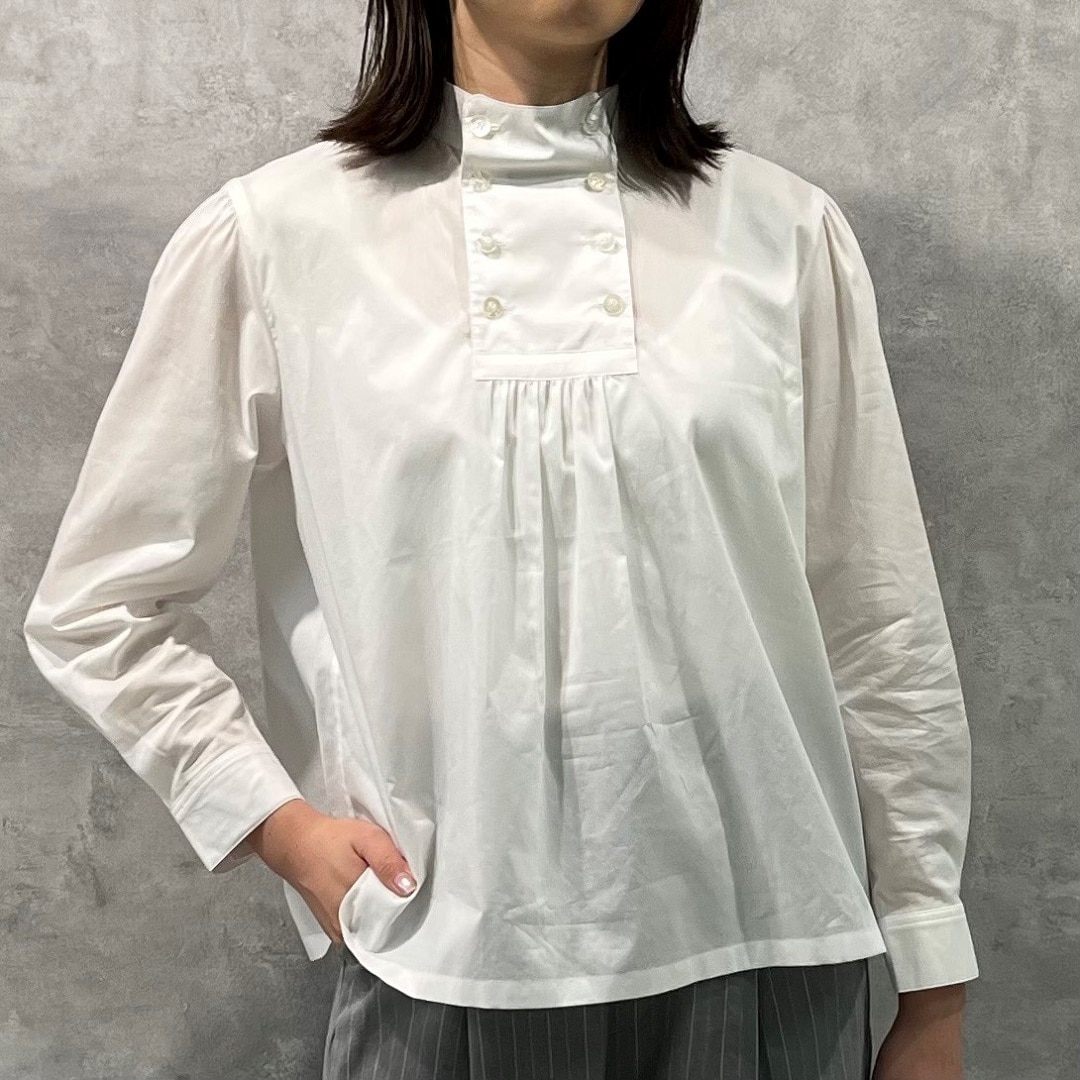 ブラウスアップ