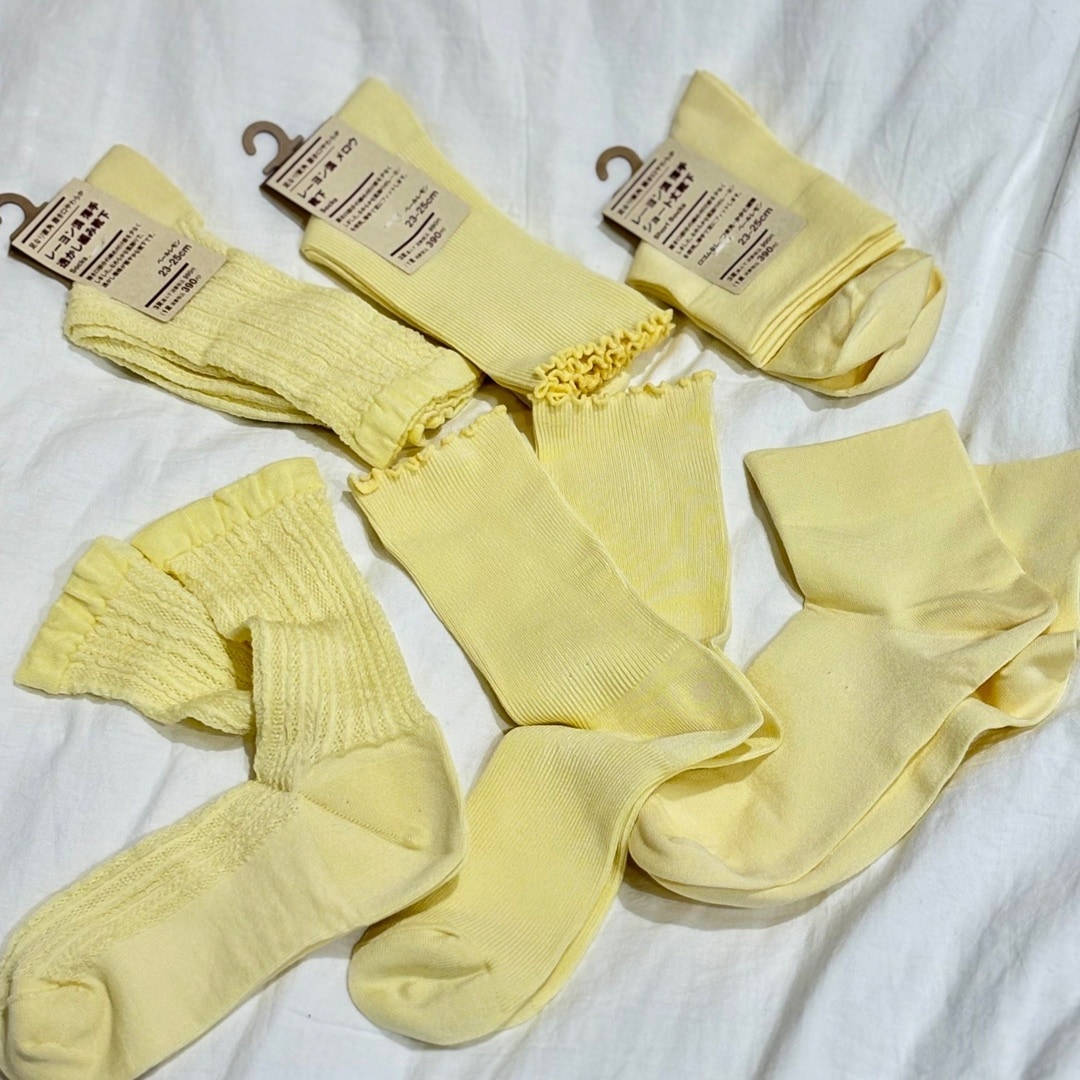 【ザ・モール仙台長町】ミモザカラーの靴下3種類