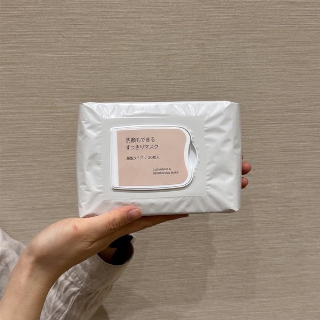 洗顔もできるすっきりマスク
