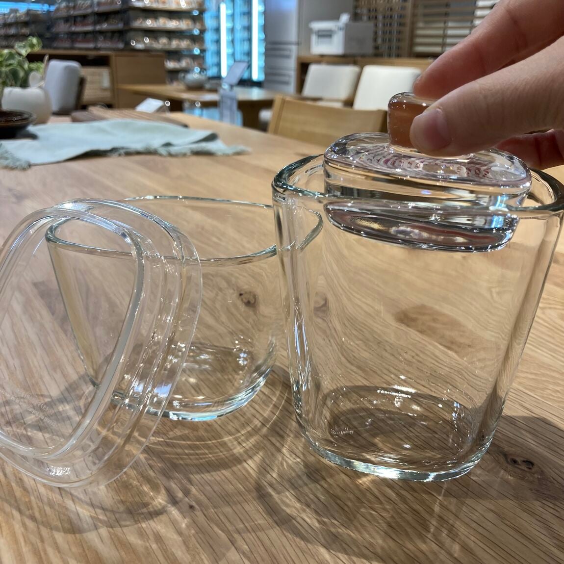 046832 260320 01.05.jp