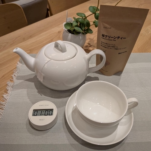 キッチンタイマーとお茶セット