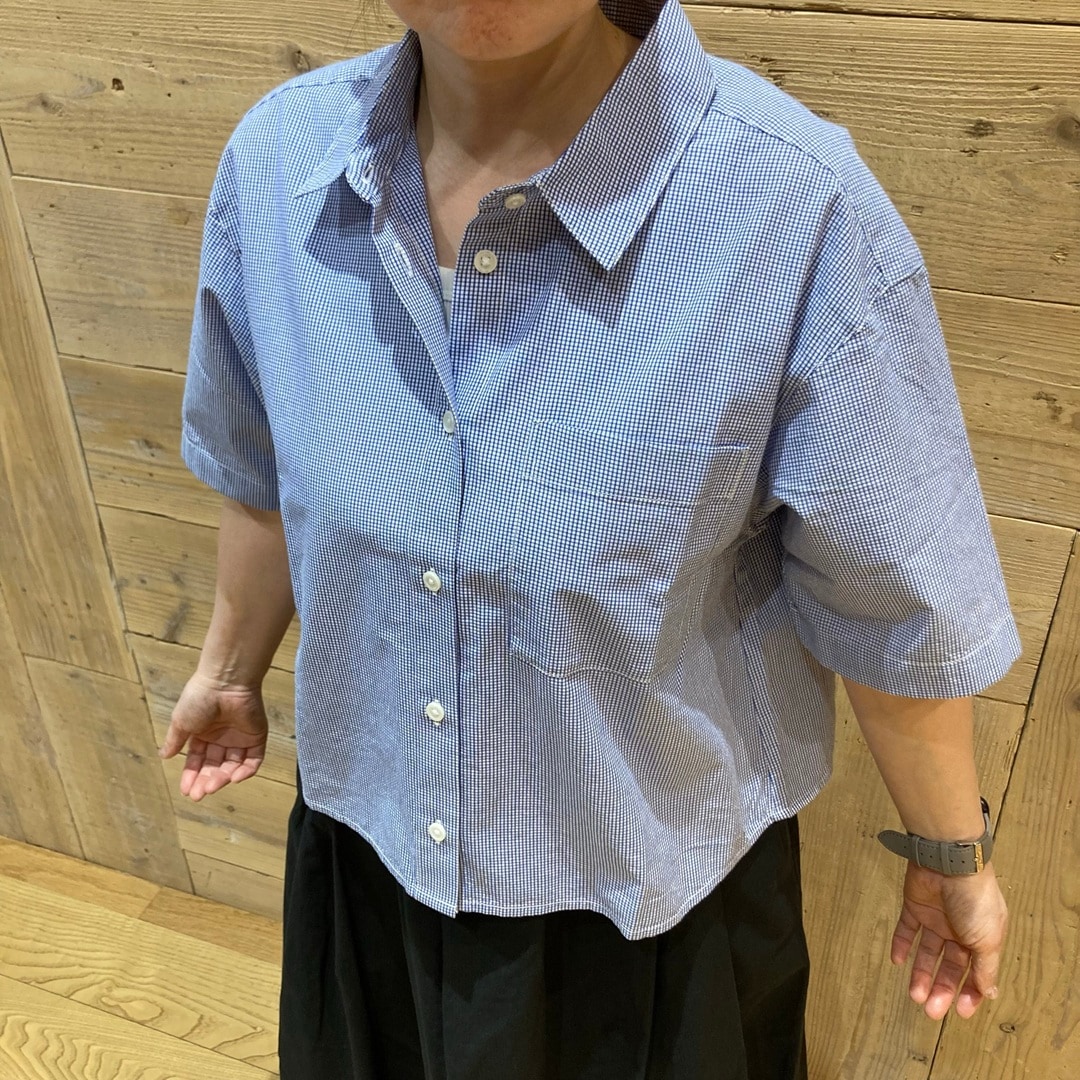 半袖シャツ