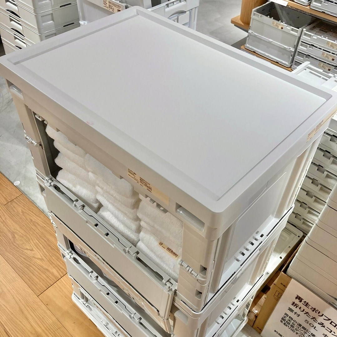 折りたたみコンテナフタの写真