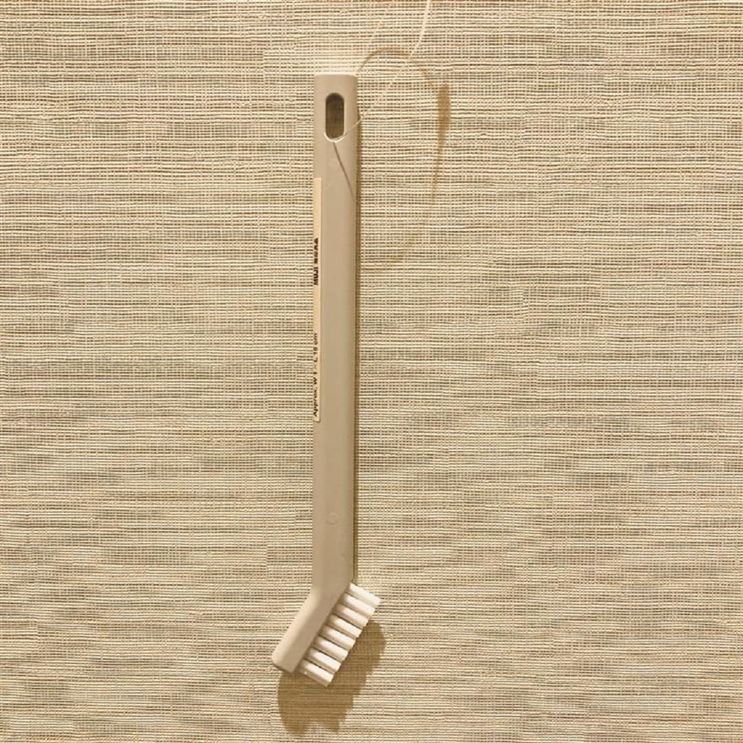 隙間掃除ブラシ