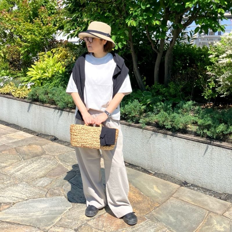 風を通すイージーパンツ
