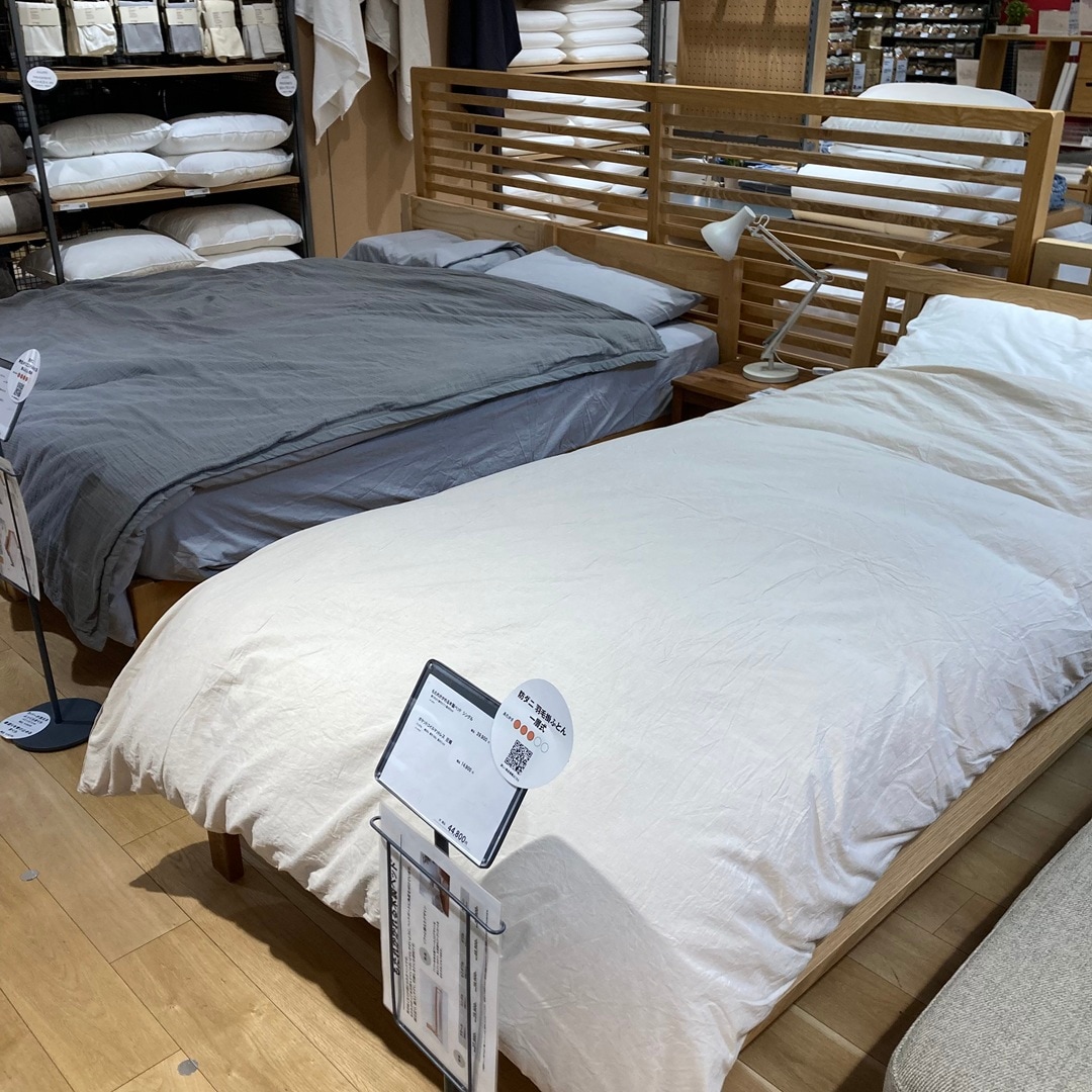 ベッド展示