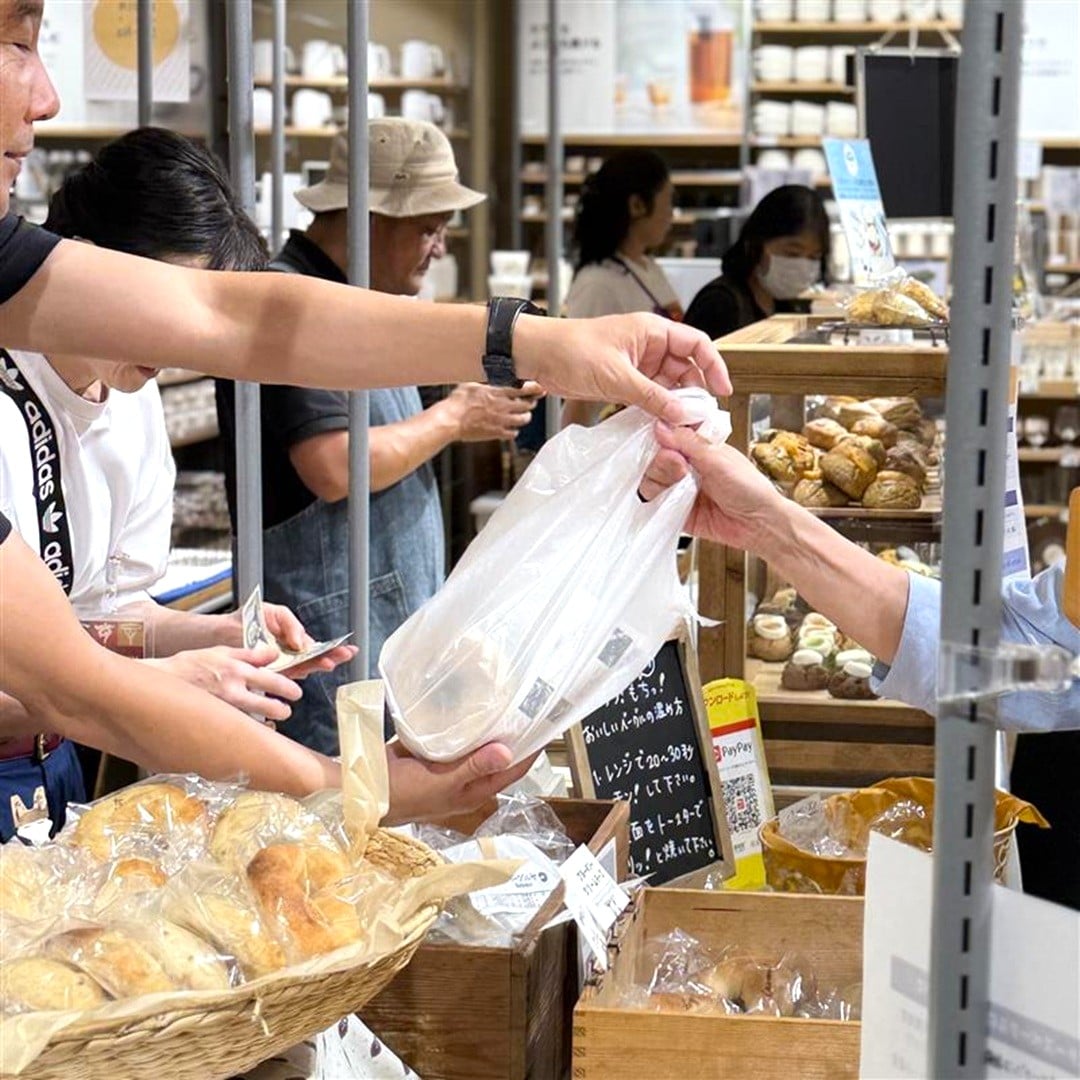 神戸阪急-つながる市
