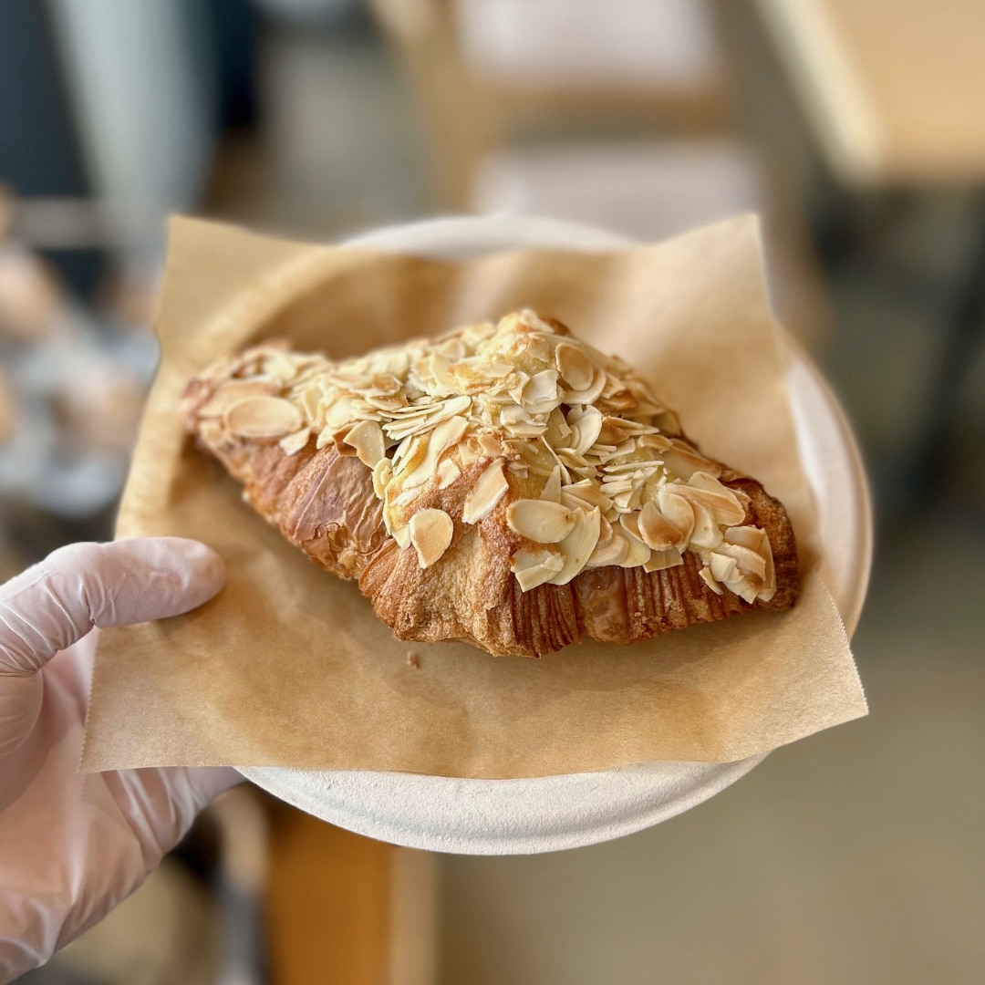 アーモンドクロワッサン