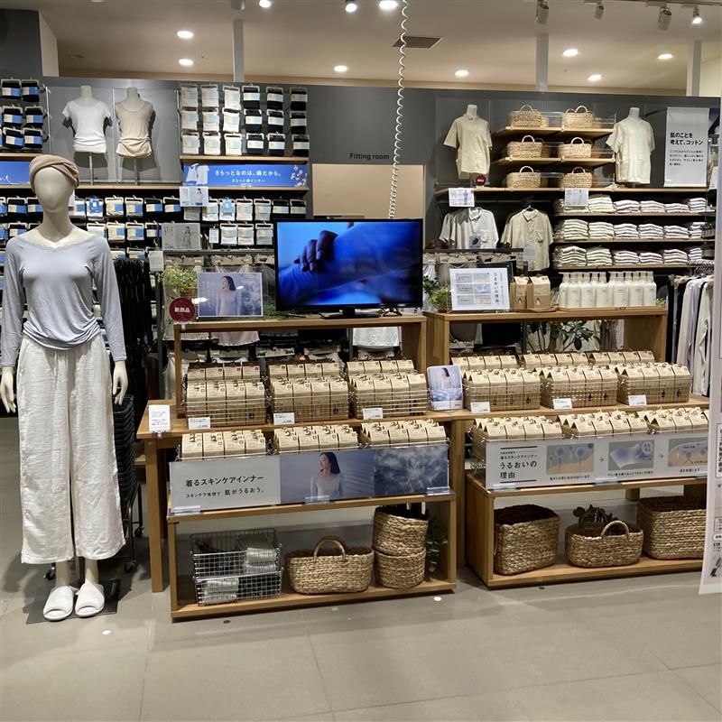 着るスキンケア　売場画像