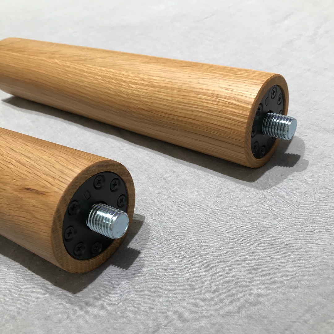 アクタ西宮】板と脚でできた家具｜木製テーブル ｜ 無印良品
