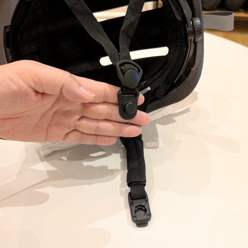 【コープさっぽろソシア】新商品 風が抜ける自転車ヘルメット_Zlle18