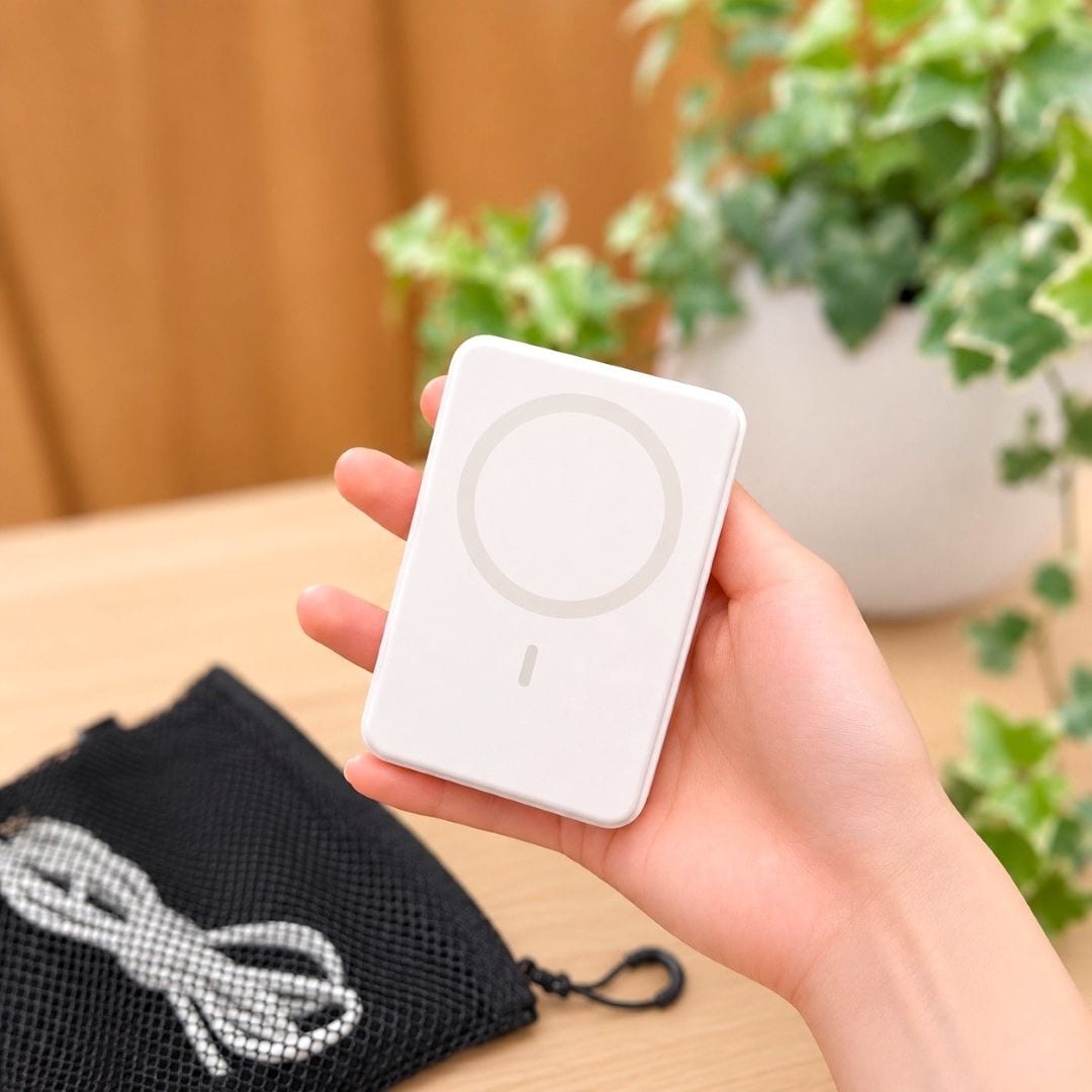 【ハピオ木野】新商品|スマホスタンドにもなるモバイルバッテリー_R478um