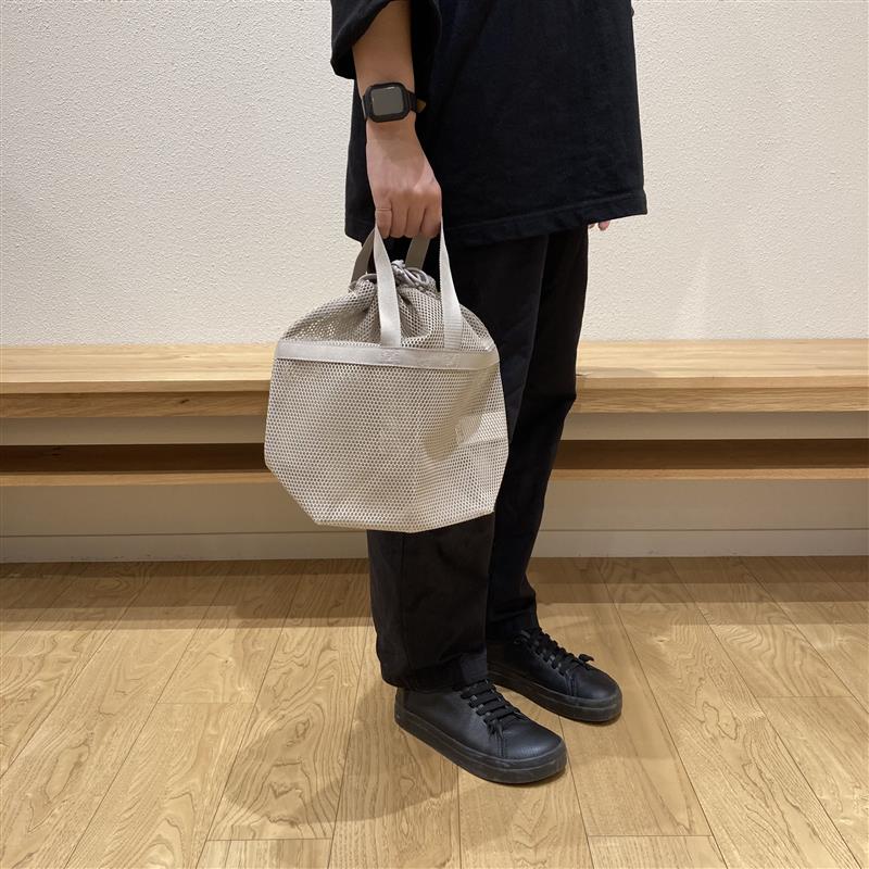【堅田】新色が仲間入りしました「立体メッシュ持ち手付き巾着」のご紹介_l4nODr