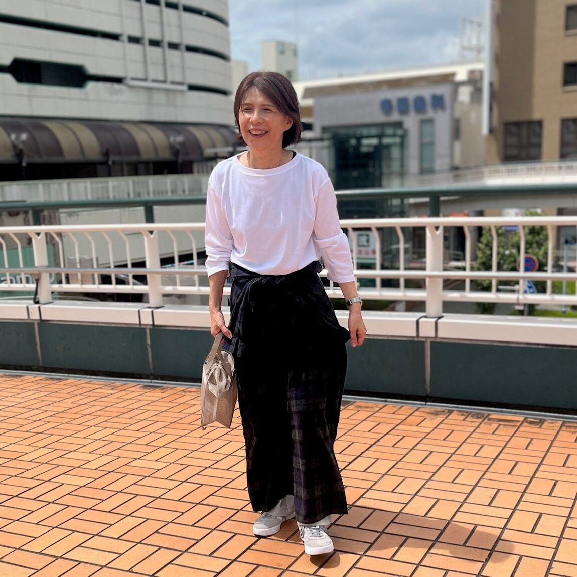 【アミコ東館】身長162㎝_Nbj3yn
