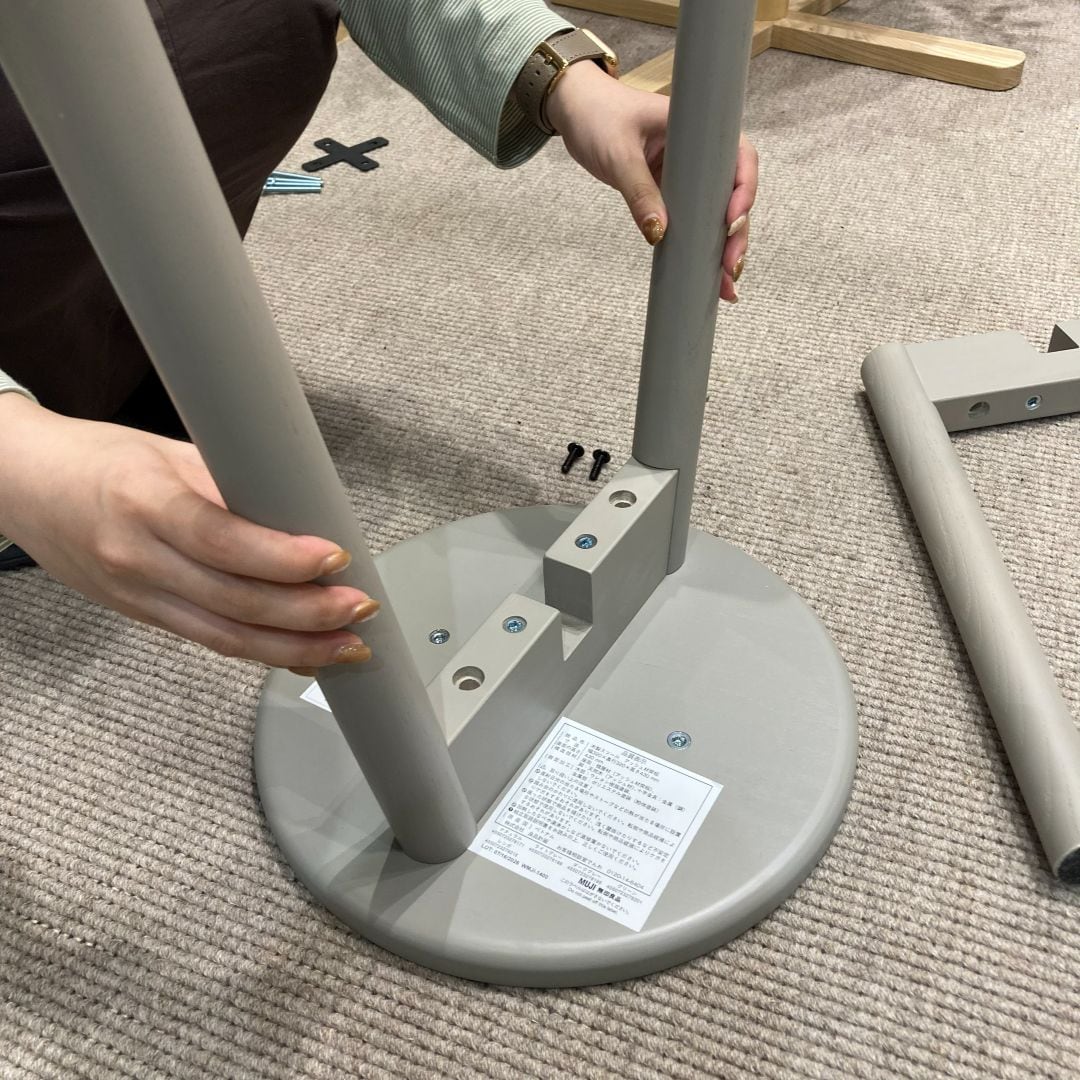 【イオンモール岡山】新商品のライトファニチャーの組立解説_qNo5Ze