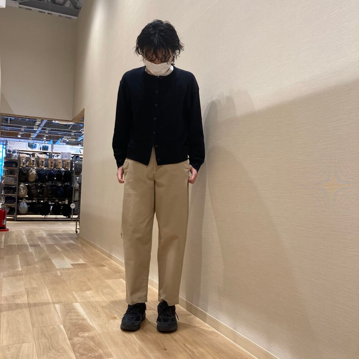 【魚津】おすすめチノパンツ３種、はきくらべてみました_FJ9U45