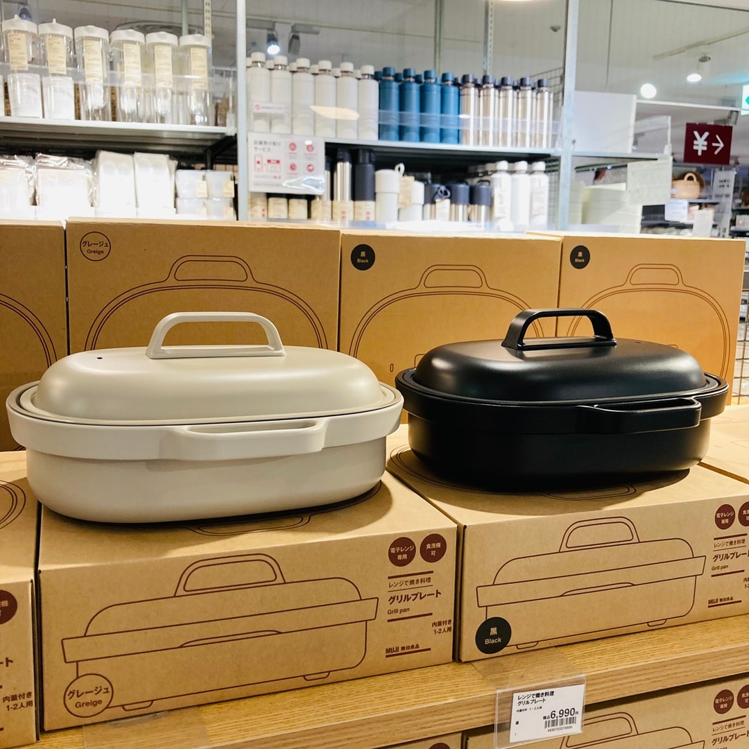 【リヴィンオズ大泉】　新商品　レンジで焼き料理　グリルプレート_WRKcM2