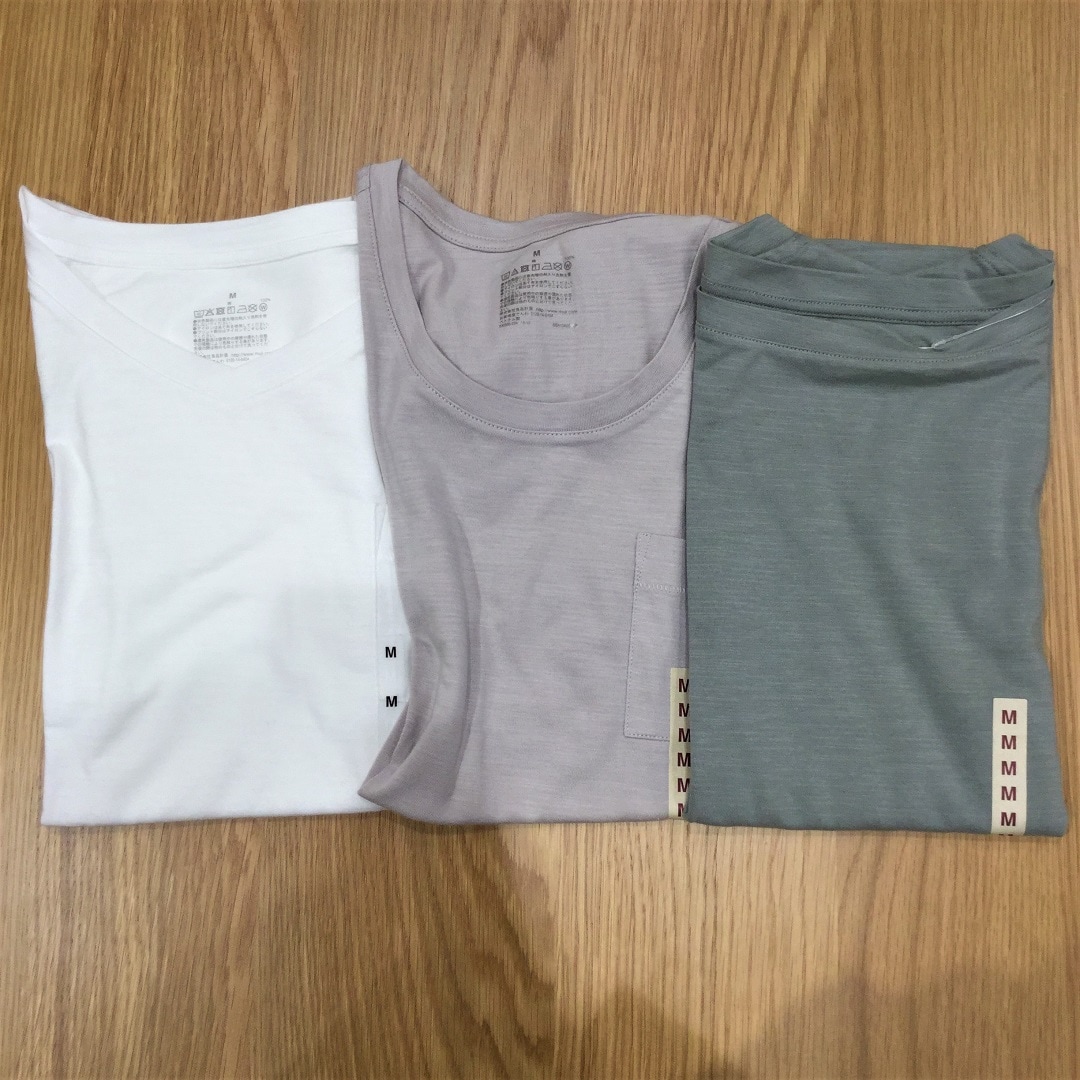ムラ糸VネックTシャツシルエット