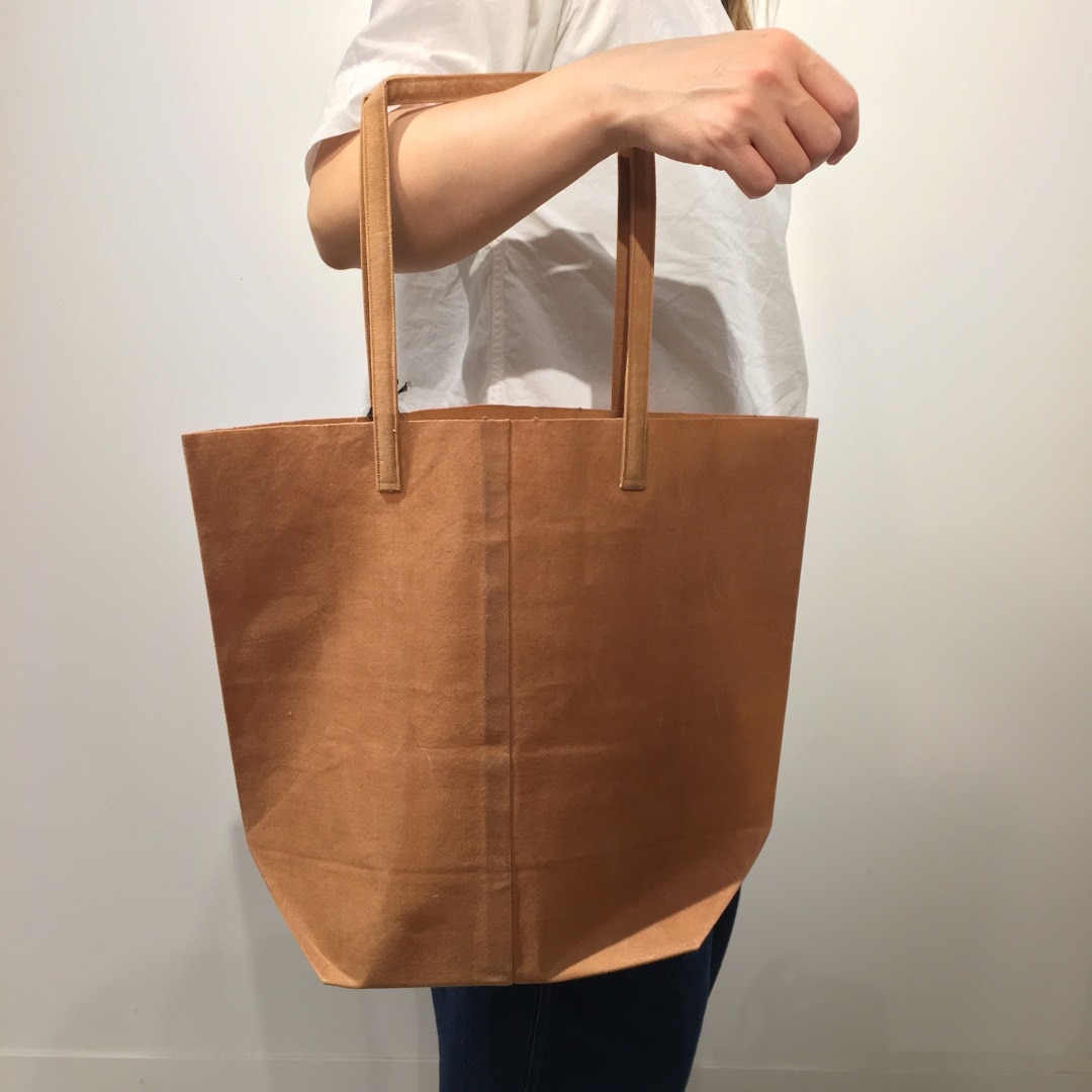  ショルダータイプのFunagata Bag　 Lサイズ　茶色　￥12,650(税込)