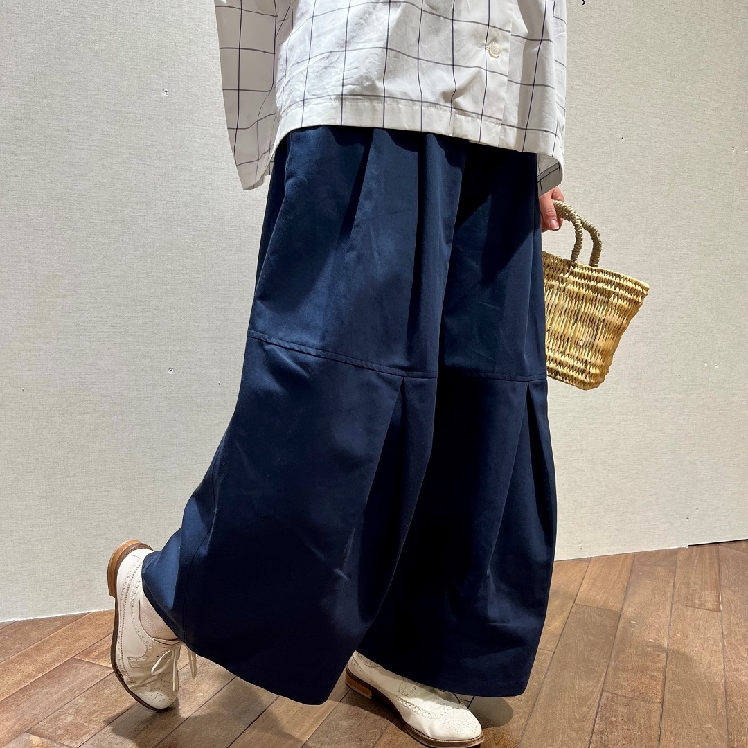 ワイドパンツ