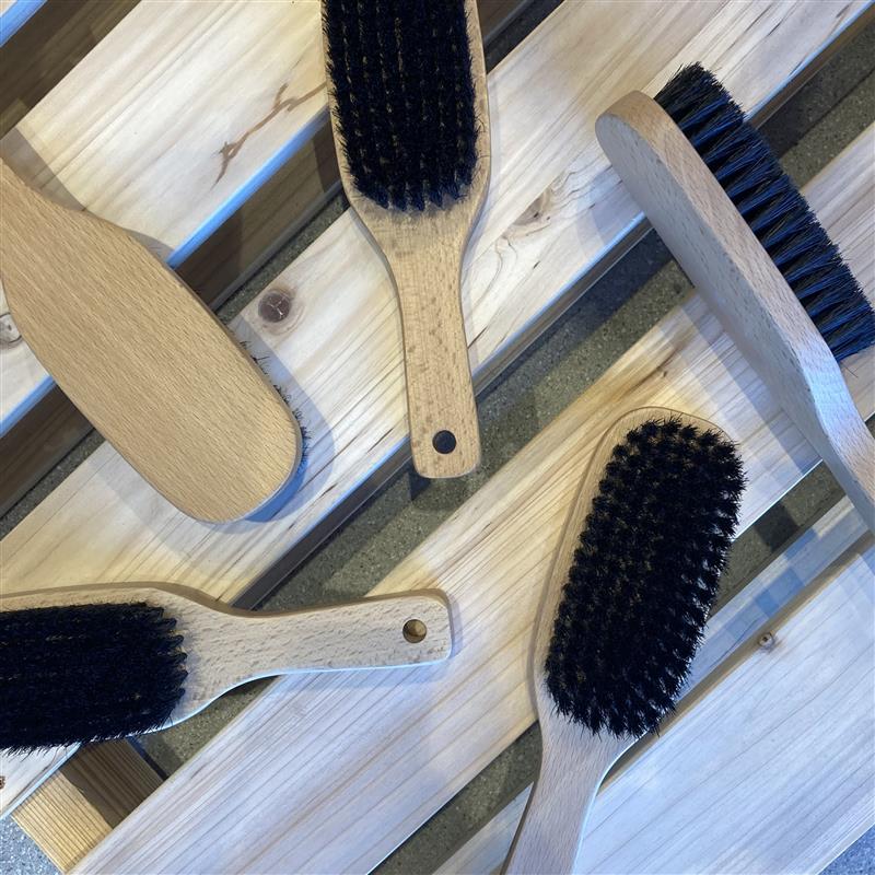 ブナ材 洋服ブラシ