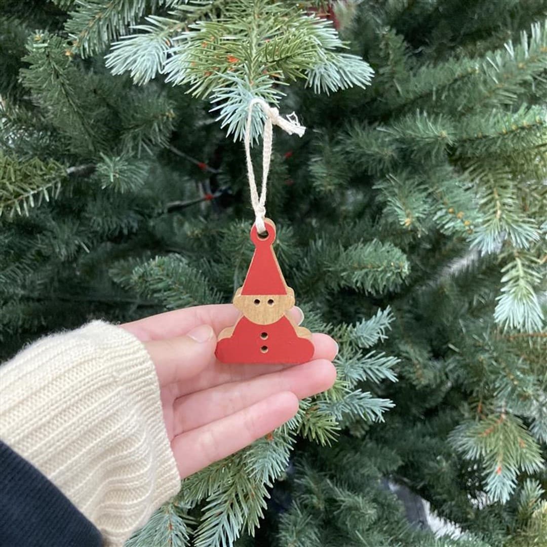 046867_20251216_01_04