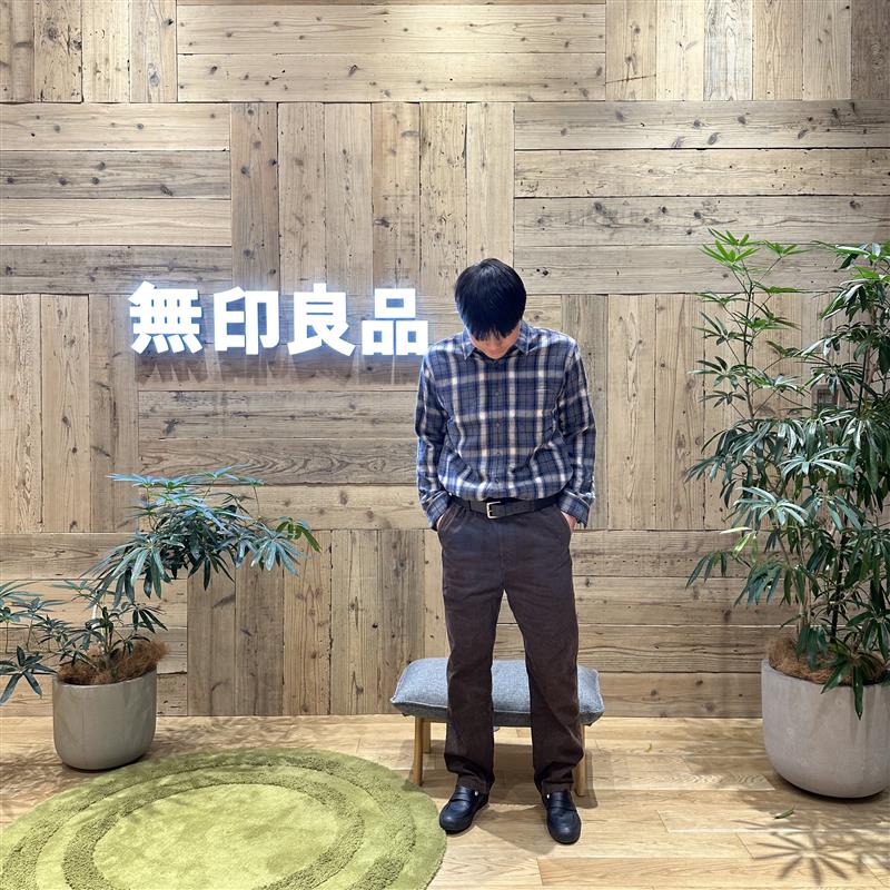 フォーマルな服装の男性