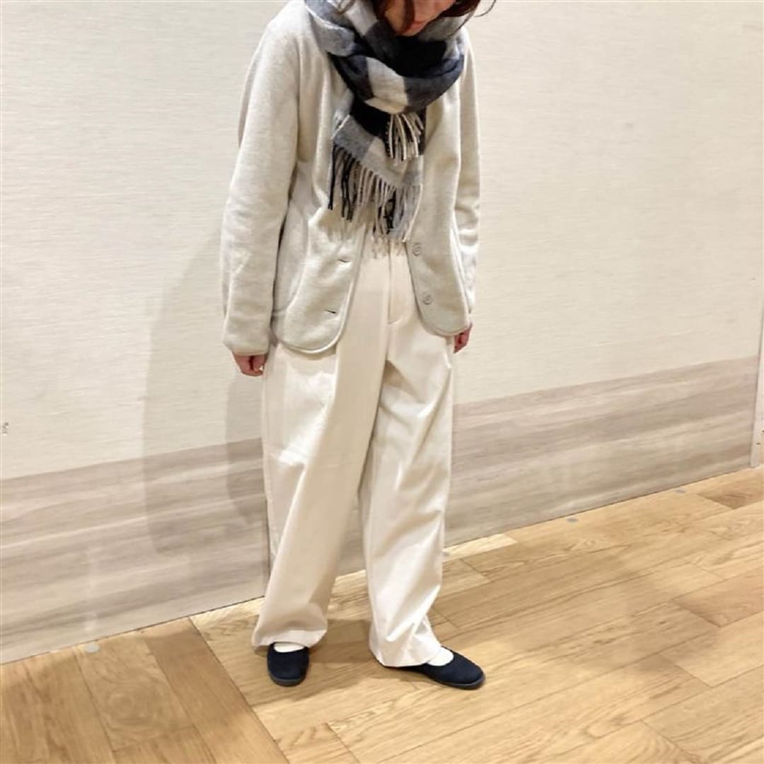 スタッフ上半身コーディネート