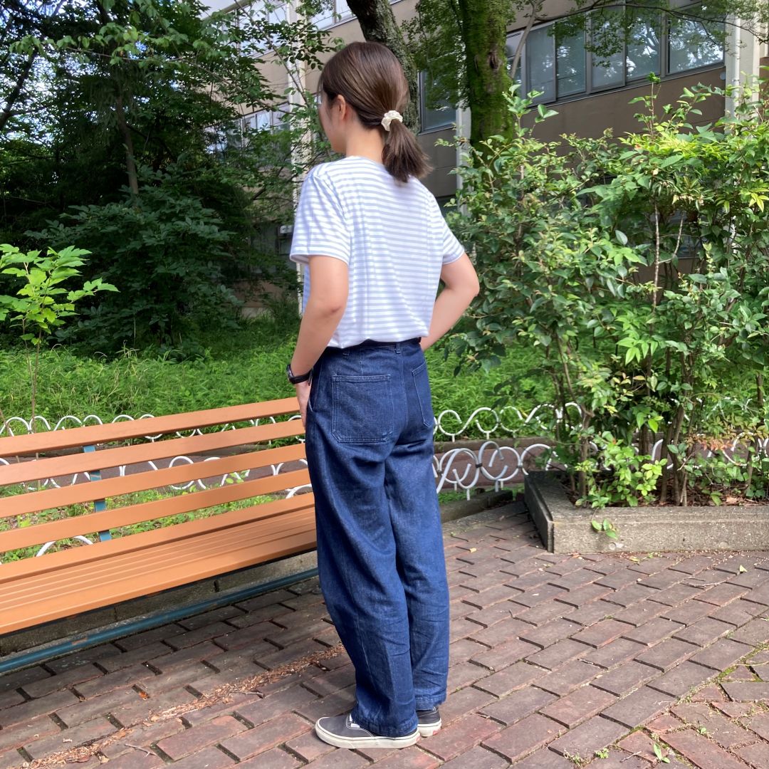 天竺編みクルーネック半袖Tシャツの後ろの写真