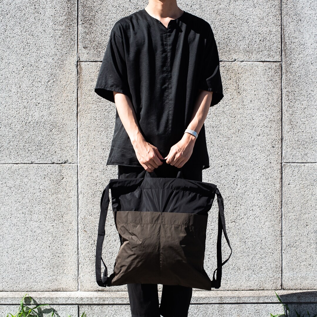 backpack_BKKH手持ち正面メンズ.jpg 