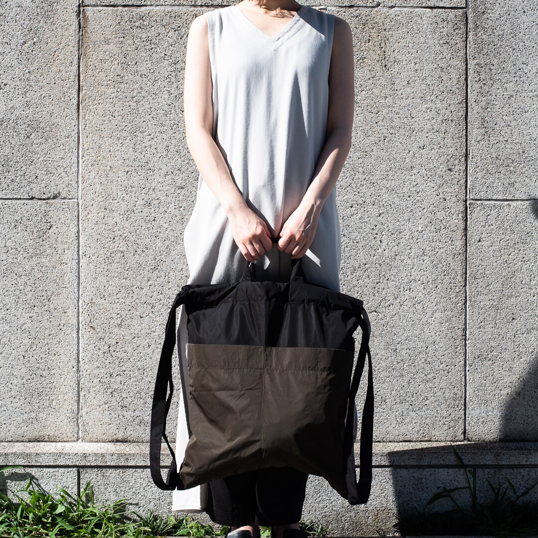 backpack_BKKH手持ち正面.jpg 