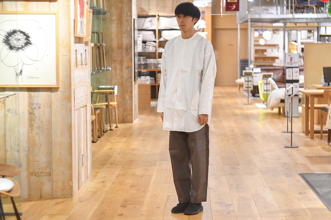 【グランフロント大阪】秋のストレッチ高密度織りシャツ｜MUJI Labo