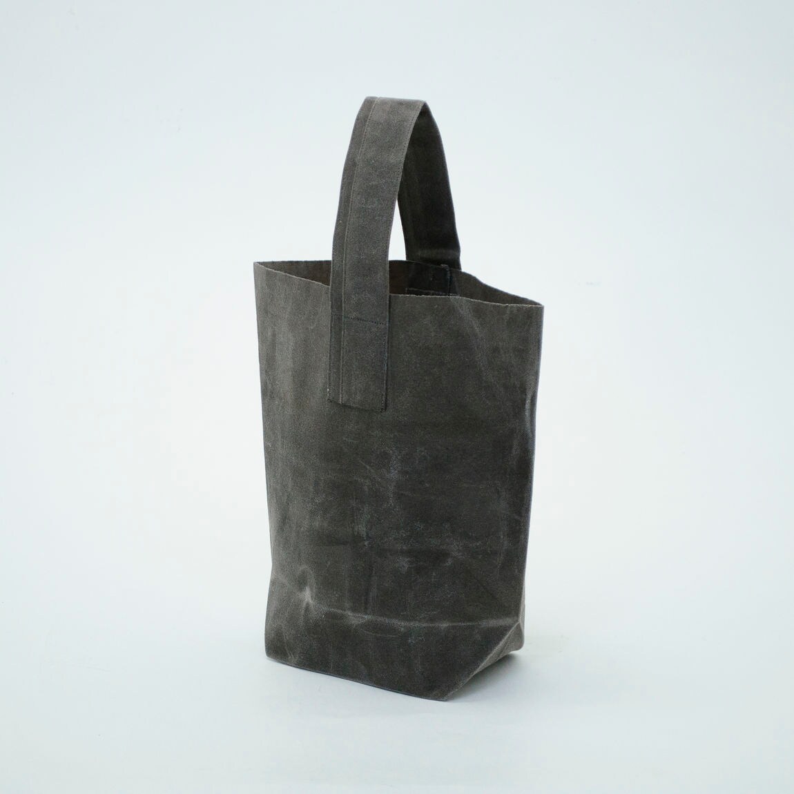bucket (1).jpg 