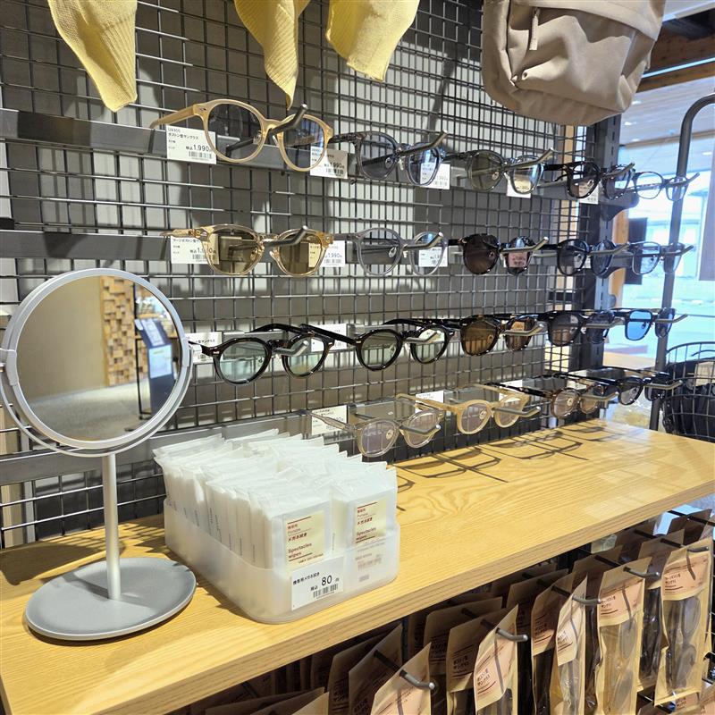 サングラス売り場
