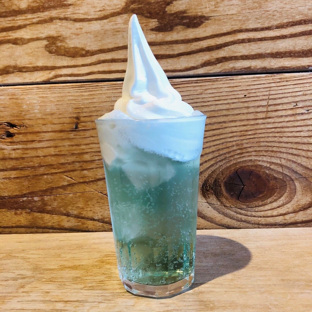 【Cafe'&Meal MUJI グランフロント大阪】クリームソーダ