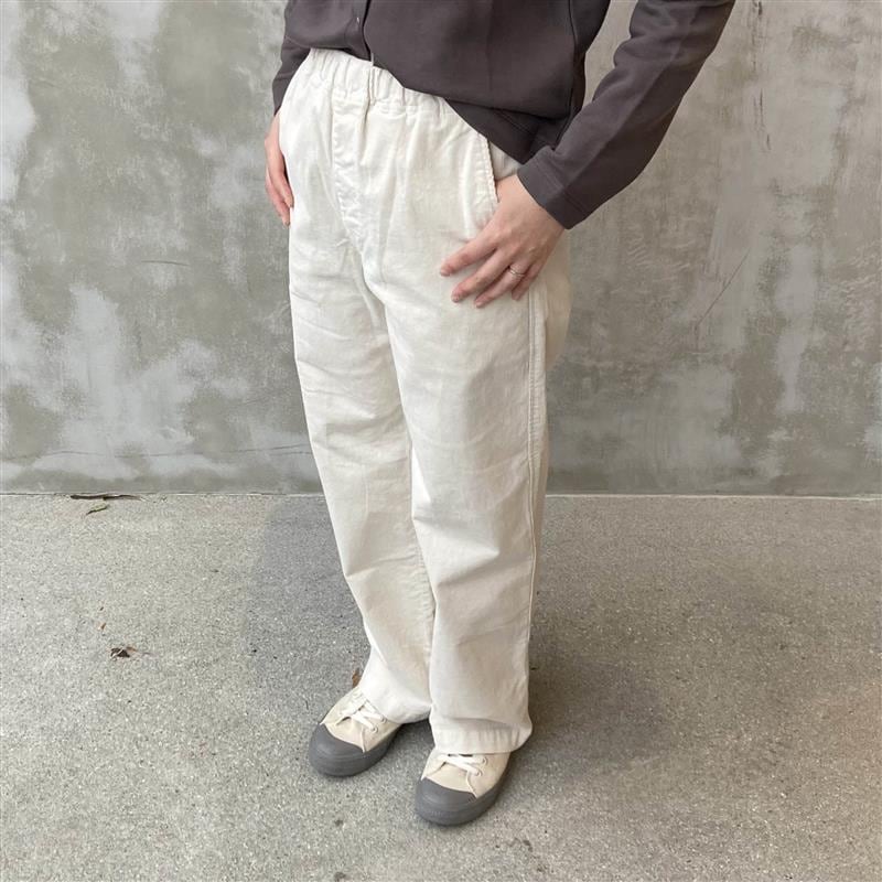 ストレッチコーデュロイ　イージーストレートパンツ