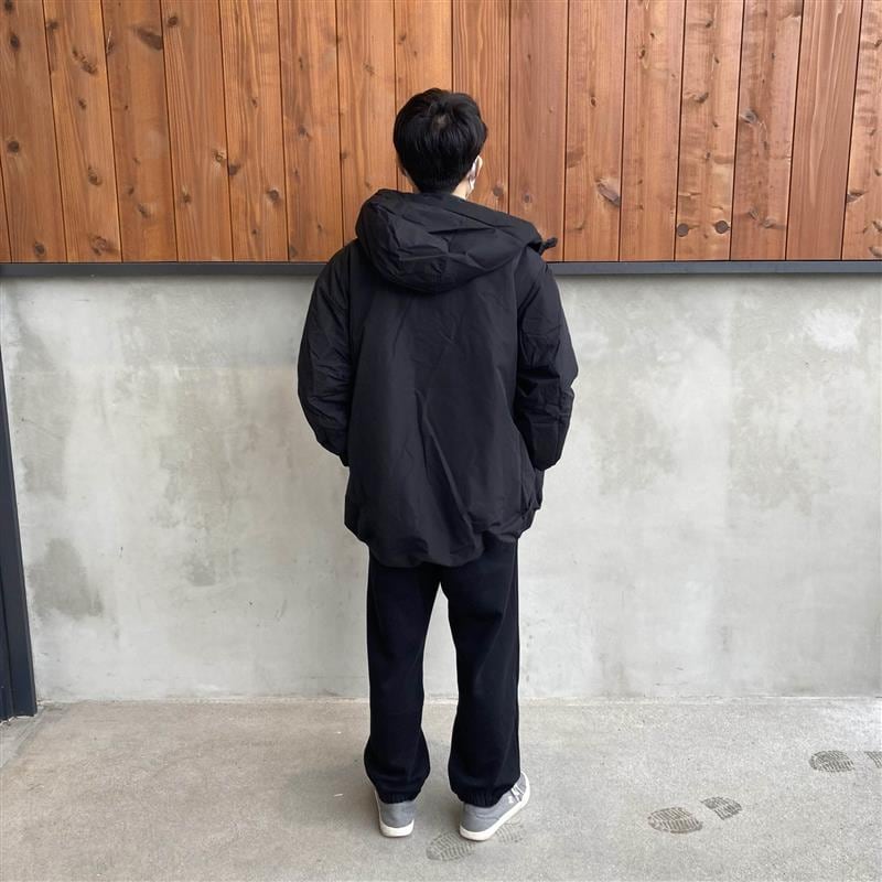 防風撥水中わたフードジャケット