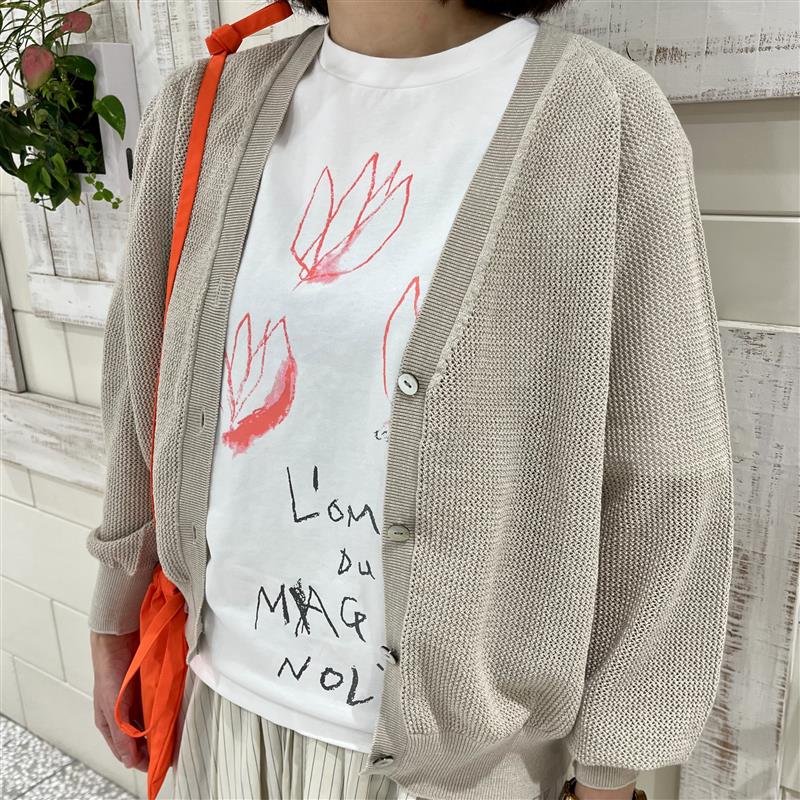 マグノリアTシャツ上半身