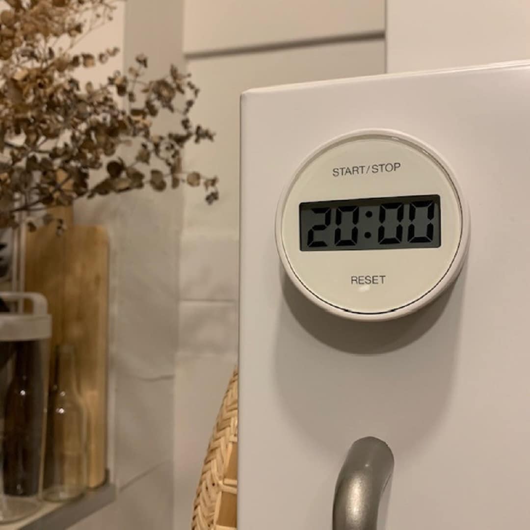 f9