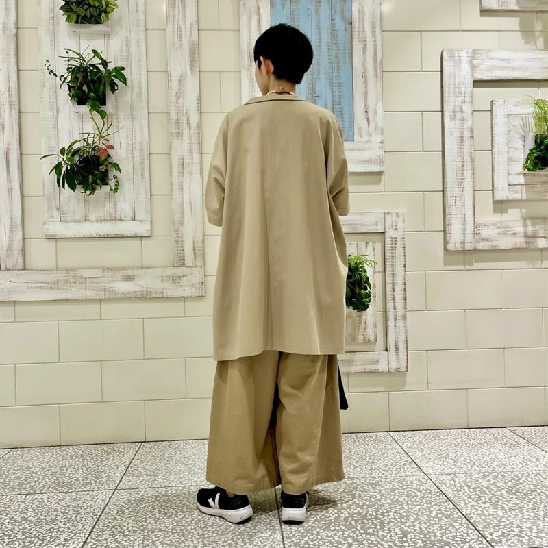後ろ向き