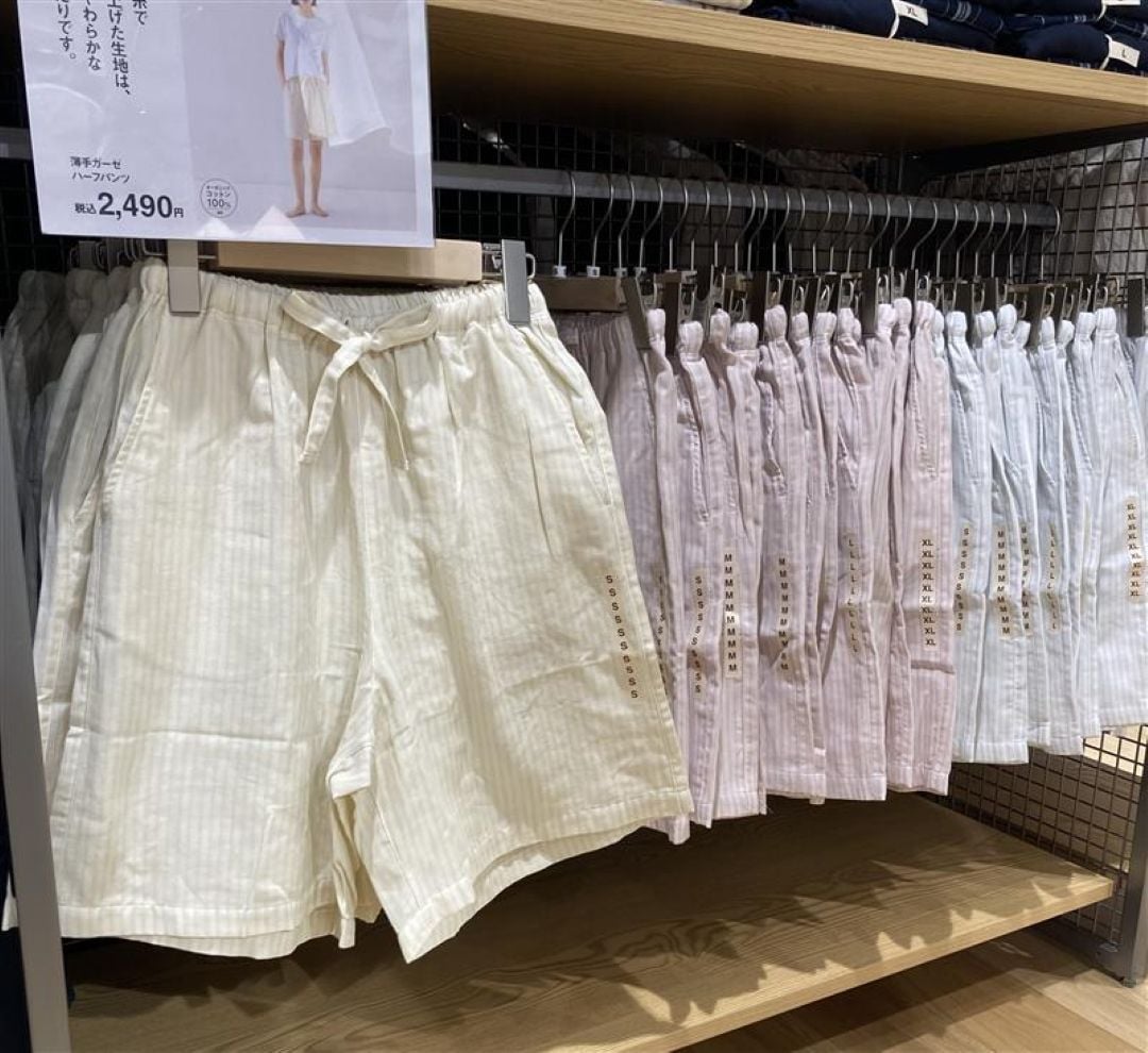 ショートパンツ