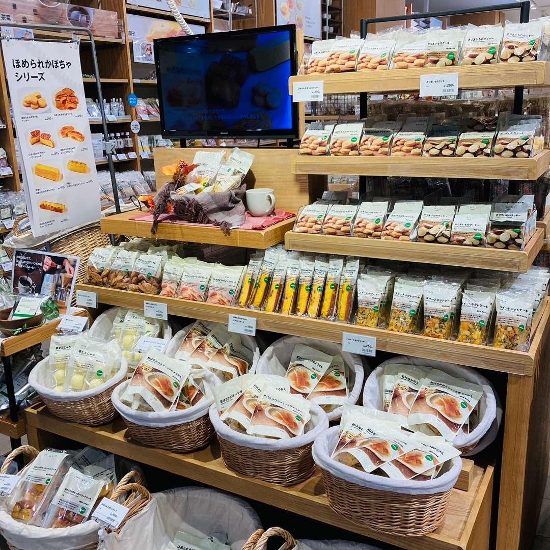 【イオンモール名古屋茶屋】新商品、ほめられかぼちゃのお菓子_Ok0TCV