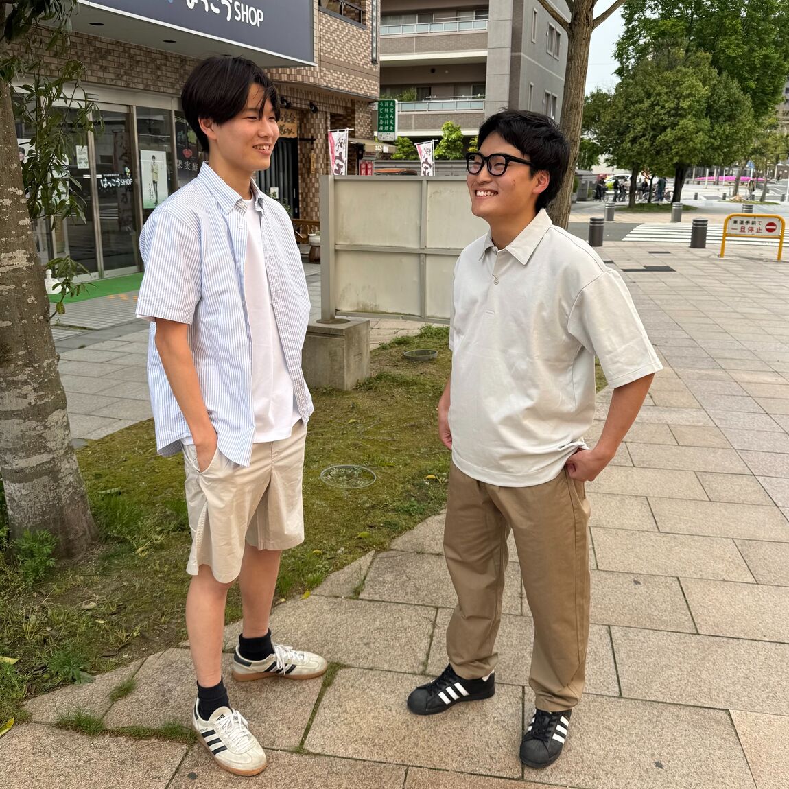 i