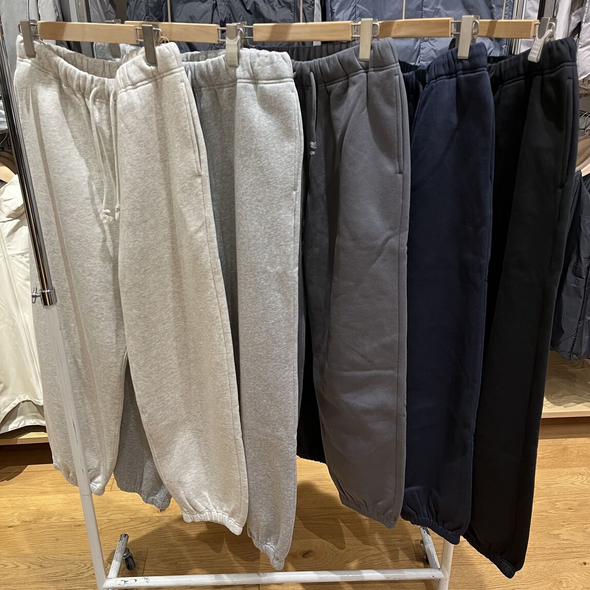 パンツのカラー展開