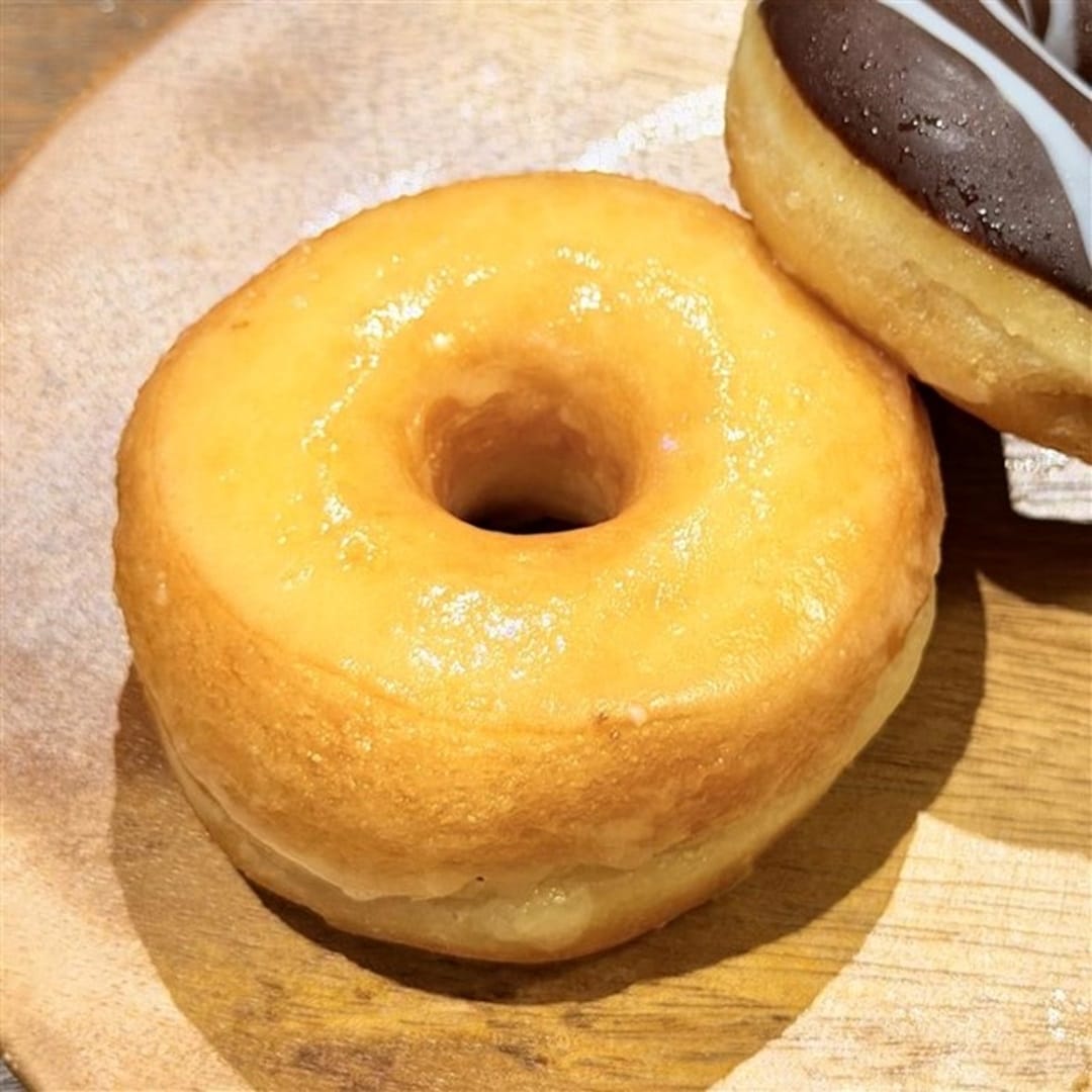 【唐津】　コーヒースタンドに、新しいドーナツが仲間入り！_IBLe6X