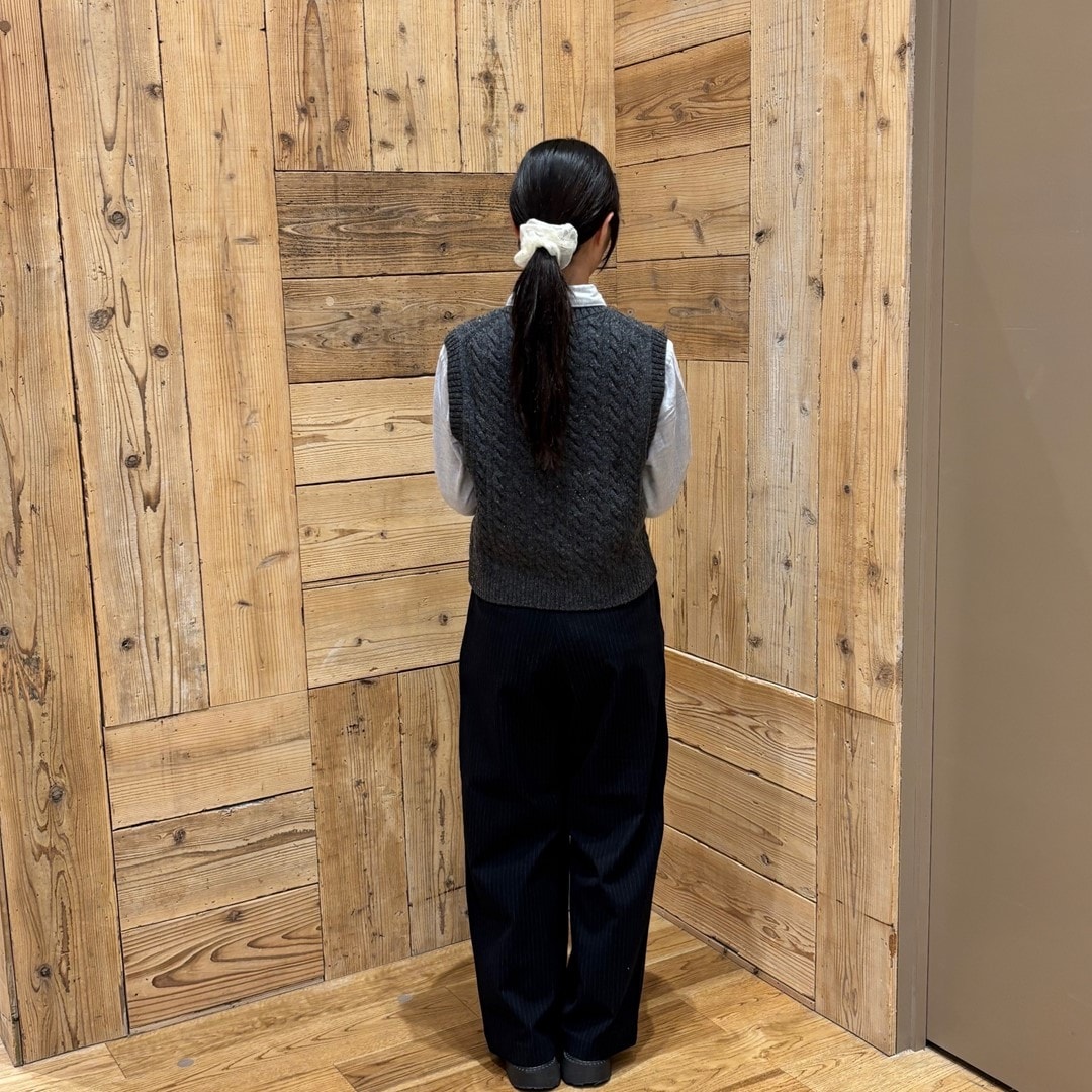 046867_20251110_01_03