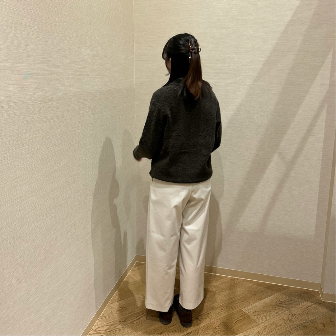 046867_20251201_01_02