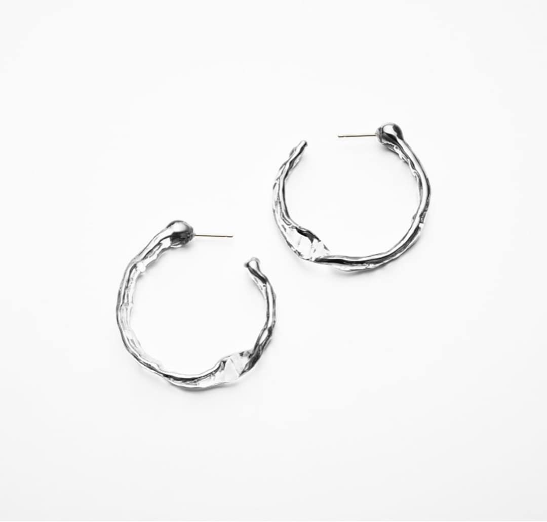 【IDÉE新宿店】ジュエリー紹介「メビウスピアス」｜LUCE MACCHIA_rdvSA8