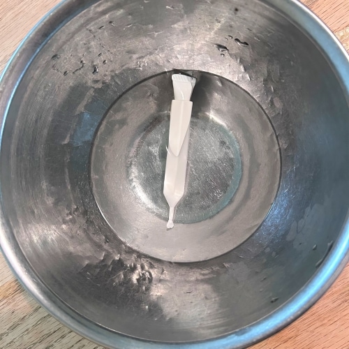 ペンチョコを温めている画像