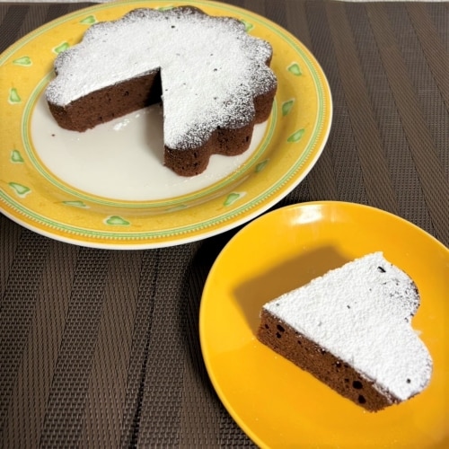 粉糖をかけたガトーの画像